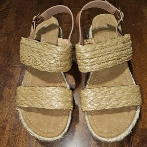 Sandals size 8.5